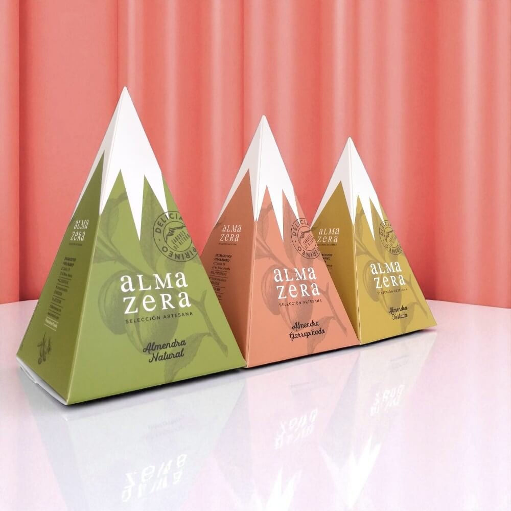 custom pyramid shape boxes